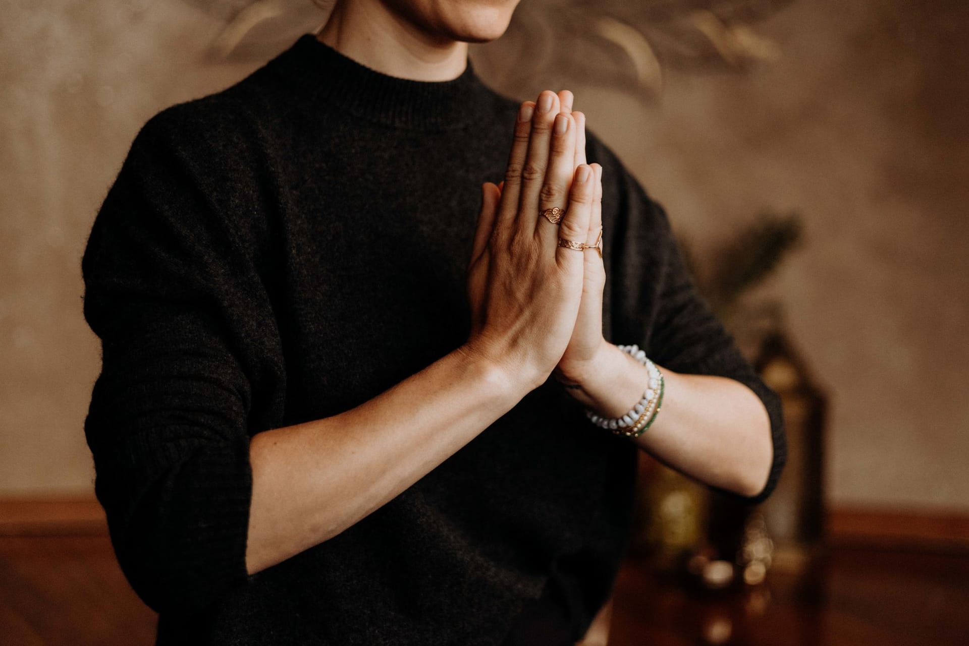 Spüre bei einer Meditation tief in Dich hinein.