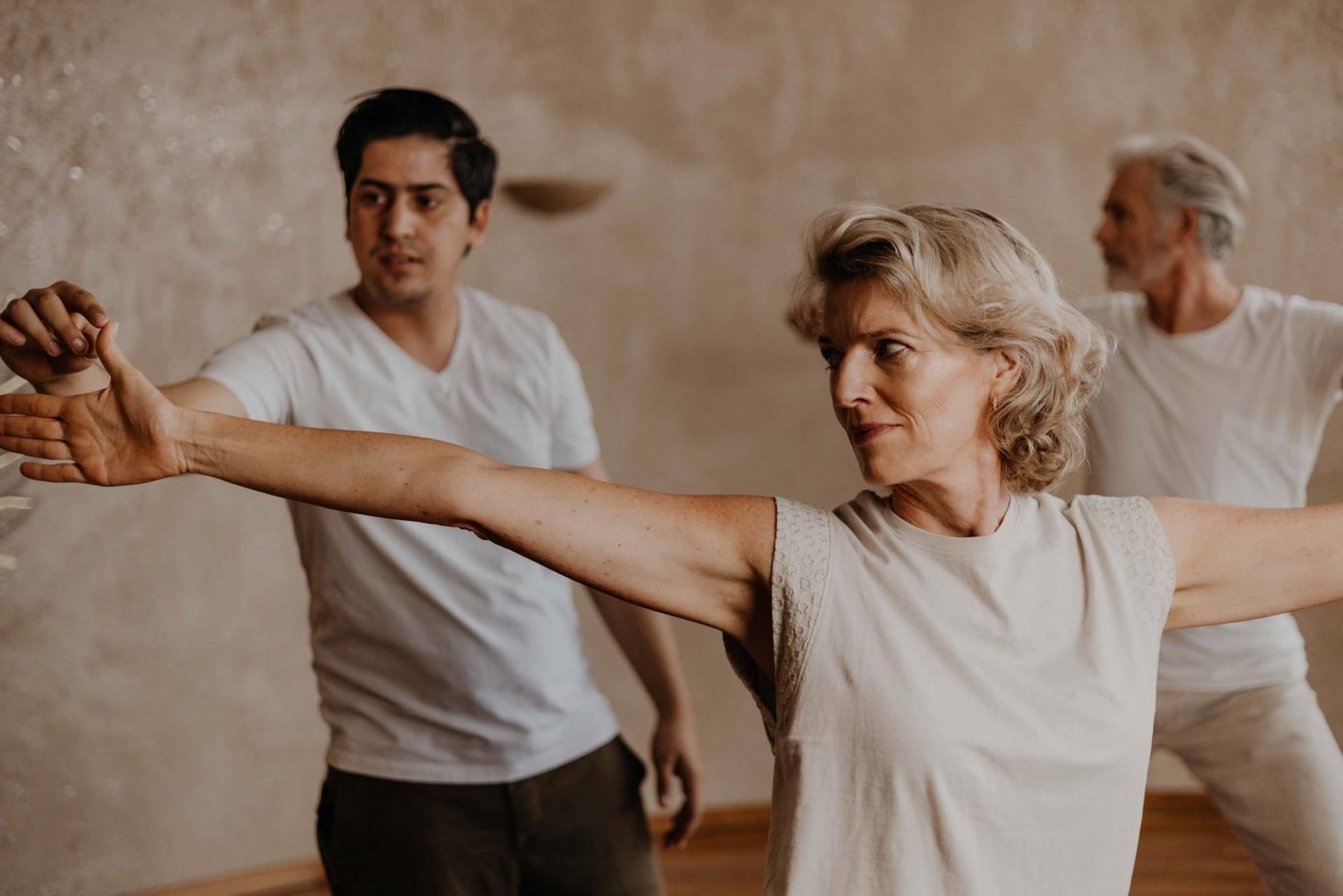 Mit unseren hilfreichen Tipps für Senioren kannst Du beruhigt in die Yoga Praxis einsteigen.