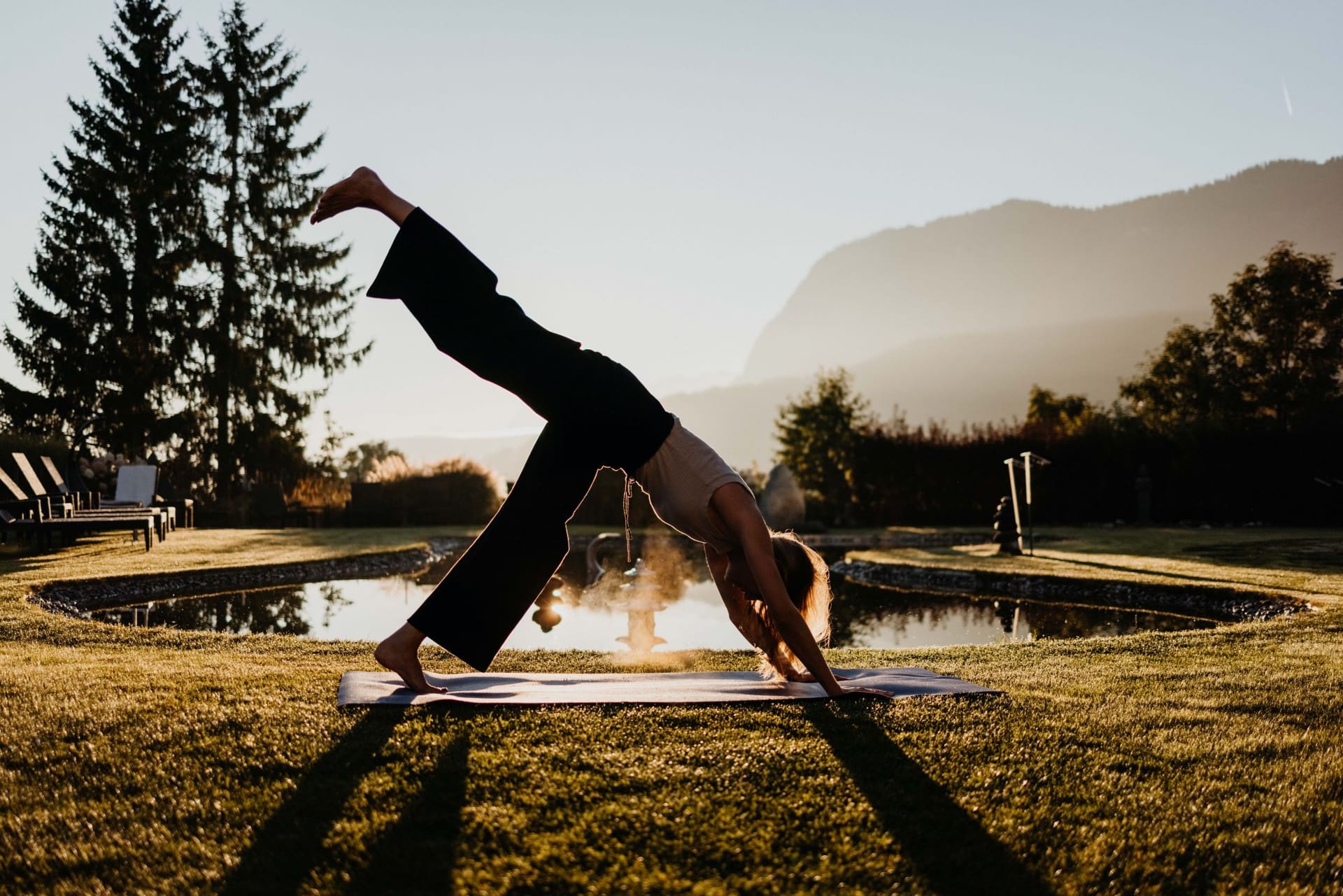 Beim Vinyasa Yoga bleibst Du immer im Flow.