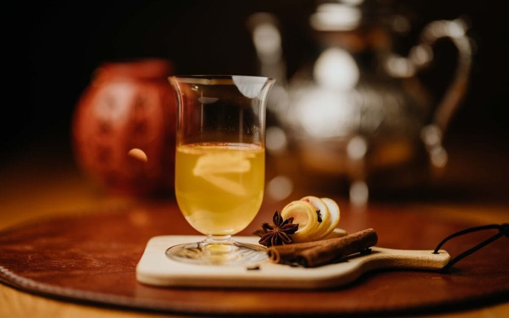 Ayurvedisches Wasser mit Zitrone