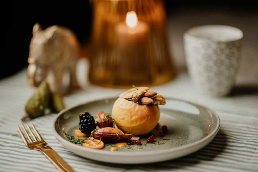 Bratapfel schmeckt nicht nur lecker, sondern stärkt auch das Agni.